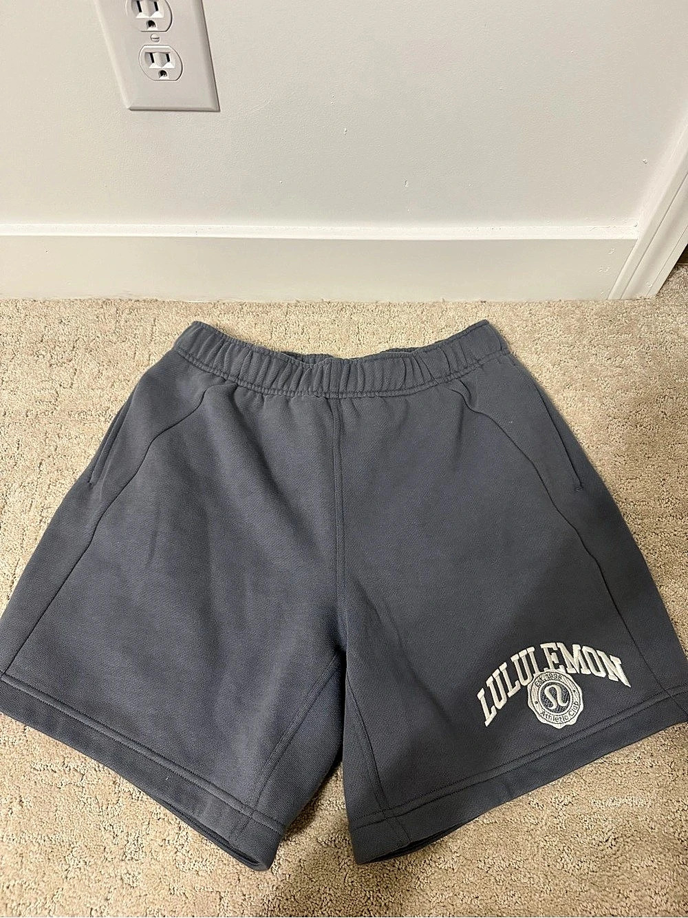 lululemon Scuba Mid-Rise Oversized Short